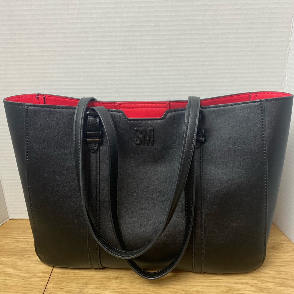 Steve Madden Black Shoulder Bag with Red Interior